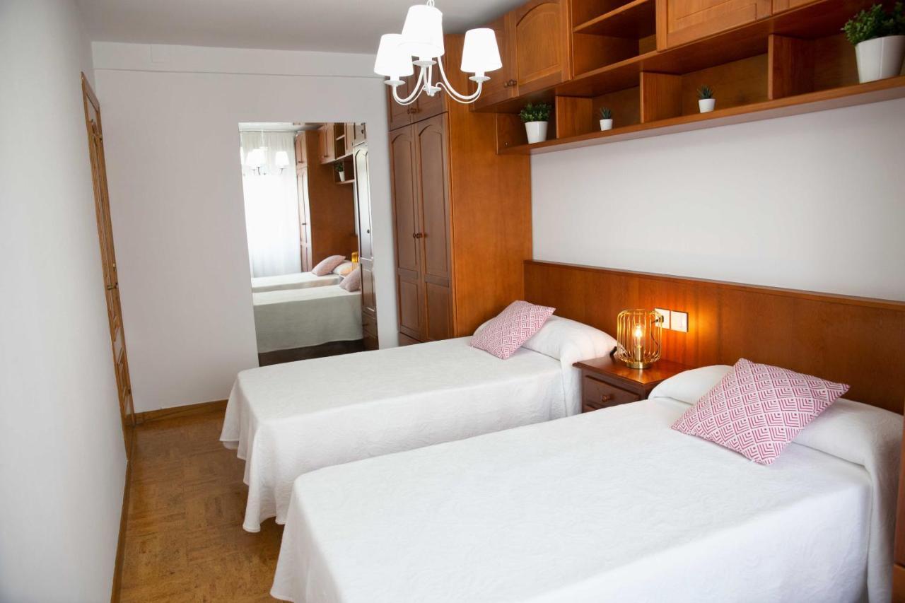 Les Fuentines Apartman Onís Kültér fotó